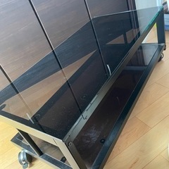 テレビボード　ガラス