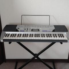 電子ピアノ　CASIO