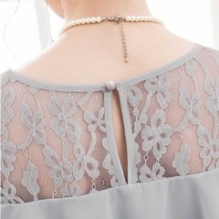 白ワンピース半袖の画像