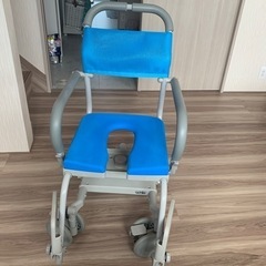 入浴用車椅子の画像