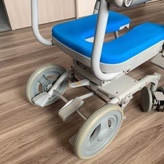 入浴用車椅子の画像