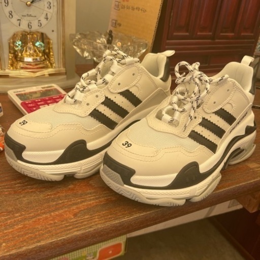 adidas 26cmバレンシアガ
 