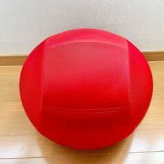 【ほぼ新品】MTG(エムティージー)　クビレディ CUVILADY 美しいくびれづくりをサポートするバランスチェアの画像