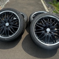 車のパーツ タイヤ、ホイール