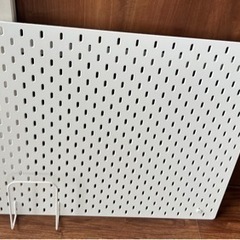 IKEA 有孔ボード  インテリア