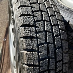 引き渡し完了、車スタッドレスタイヤの画像