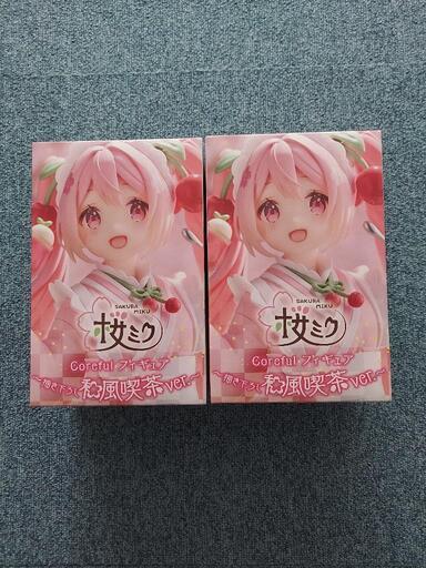 桜ミクフィギュア  ２個セット