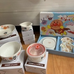 アンパンマン   食器　　深皿3つ、耳付きボウル3つ、どんぶり1...