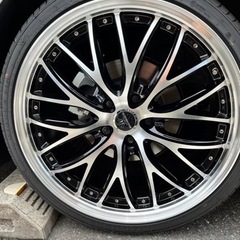 車のパーツ タイヤ、ホイールの画像