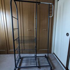 お話中　ハンガーラック