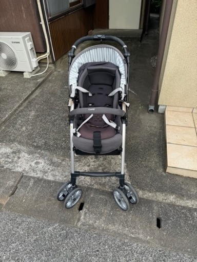 コンビ　アンブレッタ　ベビーカー
