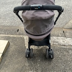 コンビ　アンブレッタ　ベビーカーの画像