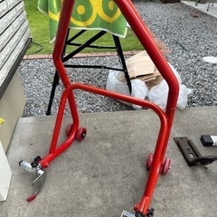 バイク　メンテナンススタンド　リア　V受け