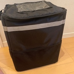 ウーバーイーツ　カバン
