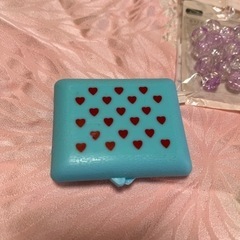 手芸用品とミニチュア裁縫セットの画像