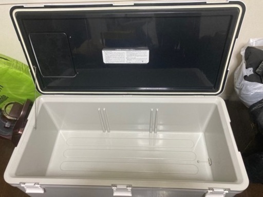 伸和大型クーラーボックス76L未使用品
