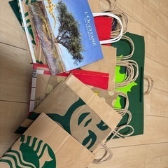 スタバ、ロクシタンなど紙袋