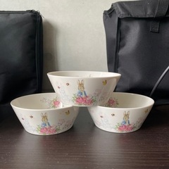 お取り置き中。ピーターラビットの食器