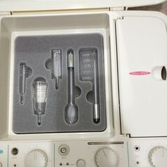 🍎リリーソニック 超音波多機能美容器 美顔器の画像