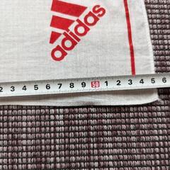 adidas大判ハンカチの画像