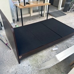 セミダブルベッド【管理番号12206】
の画像