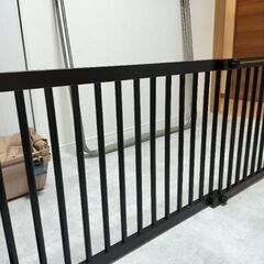ペット　犬　ゲート　柵　伸縮式