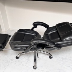 7／21まで‼️(used)リクライニングオフィスチェア　家具 オフィス用家具 いすの画像