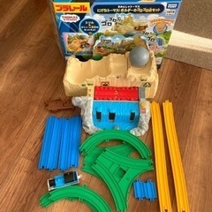 プラレール トーマス にげろ！トーマス！ボルダーのゴロゴロ山セット