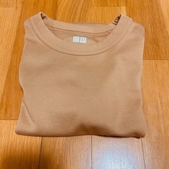 【ユニクロ】クルーネックT Mサイズの画像