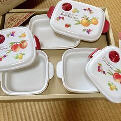 新品未使用　タッパー　3点セット　電子レンジ使用OK 蒸気調節つまみ付の画像