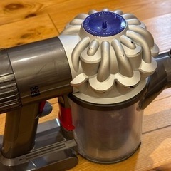 dyson 掃除機の画像