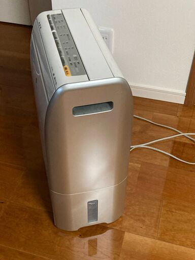 Panasonic 衣類乾燥除湿機 : ハイブリッド方式除湿乾燥機 F-YHHX120