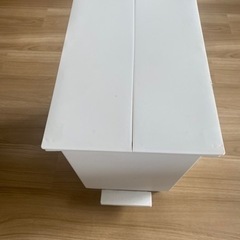 棚下で使えるゴミ箱　ペダル式 45L