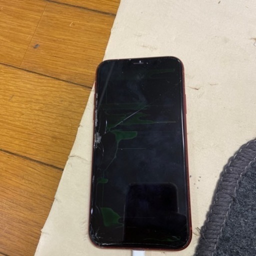 iPhone XR ジャンク　SIMフリー
