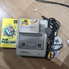 スーパーファミコン本体、コントローラー✕2 スーパーマリオワール...