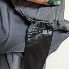 ユニクロ　Vネックサロペット　グレー　Ｌサイズ　服/ファッション ワンピースの画像