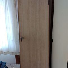 鍵付き 室内ドア 幅64.8、高さ180.5、厚み3.5cm 建...