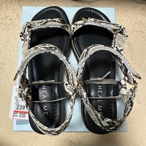 【新品未使用品】サンダル