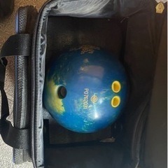 ボーリングケース、ボール2個の画像