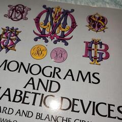 MONOGRAMS AND ALPHABETIC DEVICES

の画像