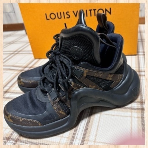 フリマサイトで売れました】LOUIS VUITTON   アークライト モノグラム柄 ノワール スニーカー