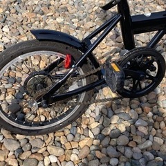 自転車 折りたたみ自転車の画像