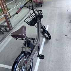 自転車 折りたたみ自転車の画像