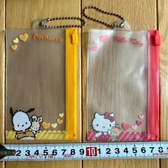 初投稿の半額‼️《未使用》サンリオ ファスナーポーチ未使用品《各種》