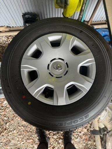 ハイエース　タイヤ　ホイール　新車外し