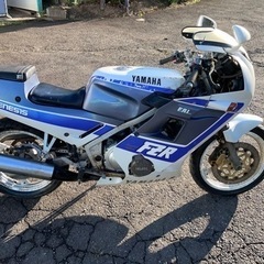 売却済🏍️旧車‼️　希少‼️　バイク ヤマハFZR250レストアベース福島市  　の画像