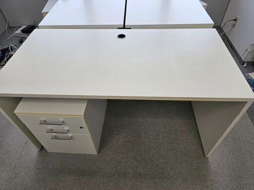③＜デンマーク製＞DESIGNA (デザイナ)オフィスデスク＋キャビネットｘ1台【アスクル定価6万円・お届け無料】