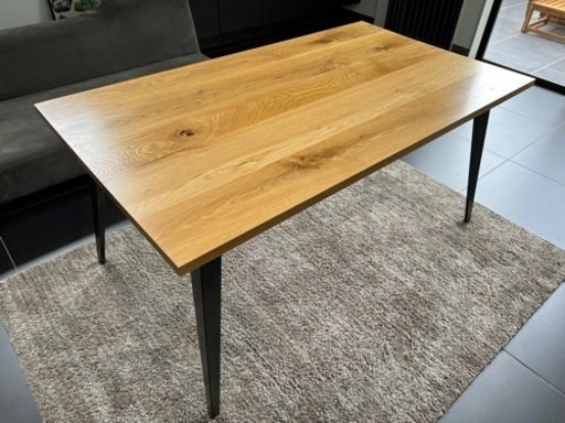 無垢材　ダイニングテーブル　アイアン脚