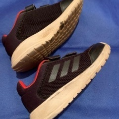adidas KIDSシューズ 15cm 中古の画像