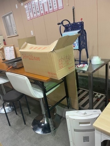 使い捨て容器